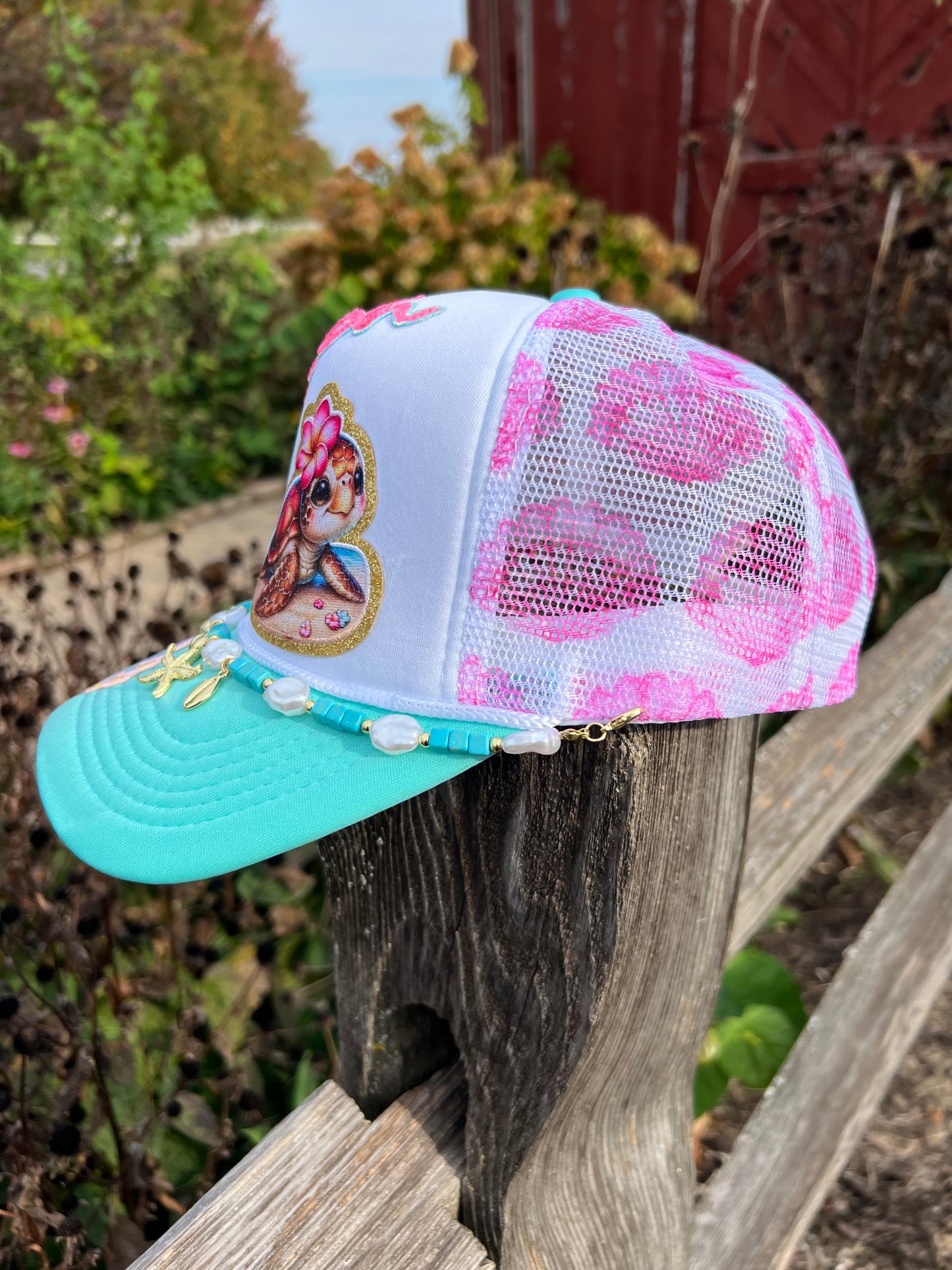 Turtle Love Trucker Hat